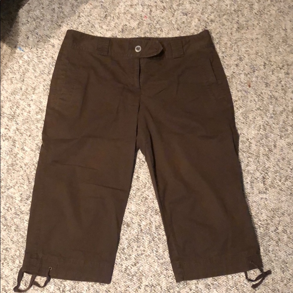 Ann Taylor Size 12 Brown Capris